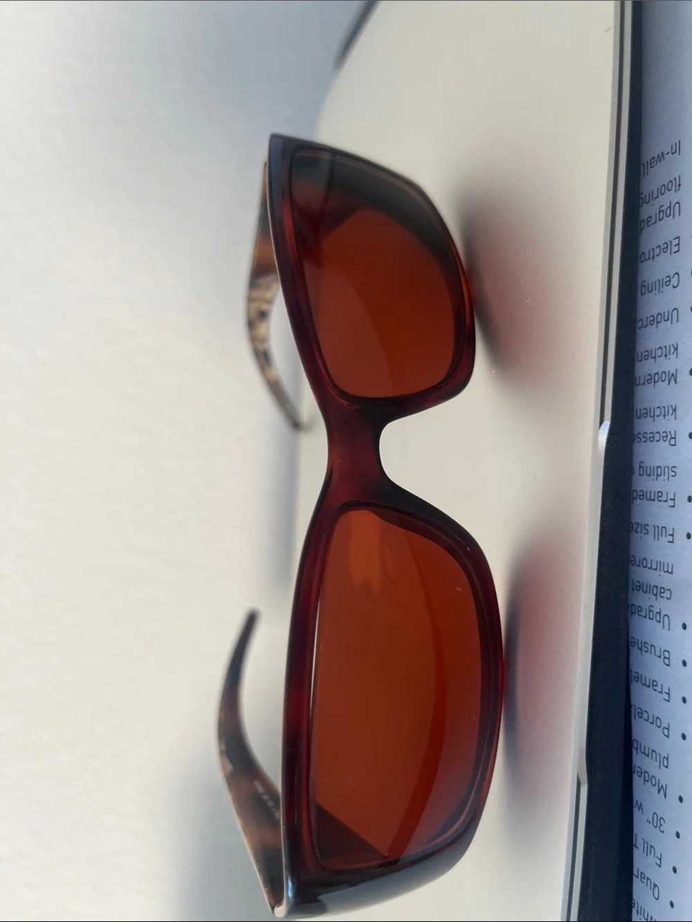 The Fendi 300 is a neat frame with its temples beautifully designed with transpa